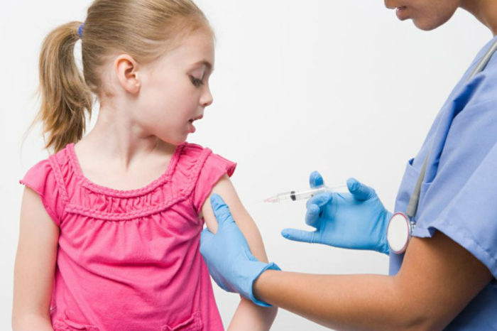 Vaccination of children could become compulsory in Romania starting next month
