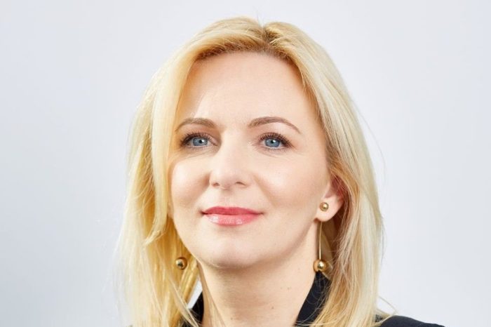 Andreea Mihnea, FirstBank: “Leaders are investing more time and energy in communicating with employees”