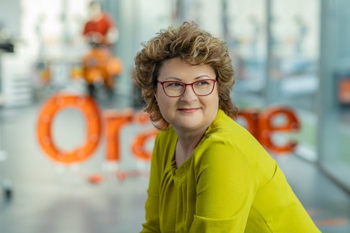 Luiza Müller, HR Director, Orange Romania: In 2022, over a quarter of our employees experienced a career change within Orange