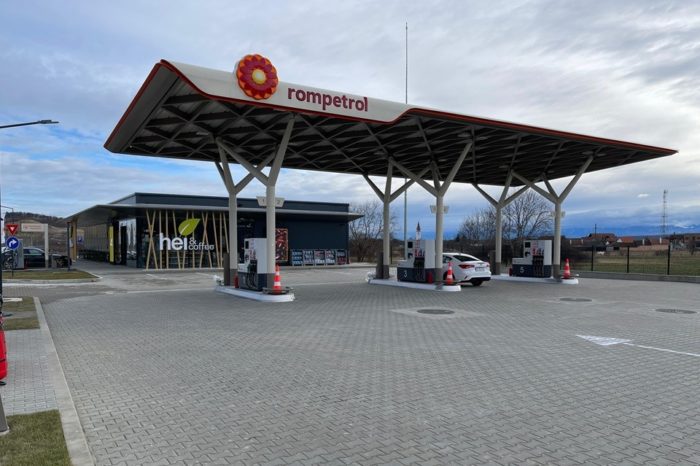 Rompetrol opened two new service centers on A1 highway