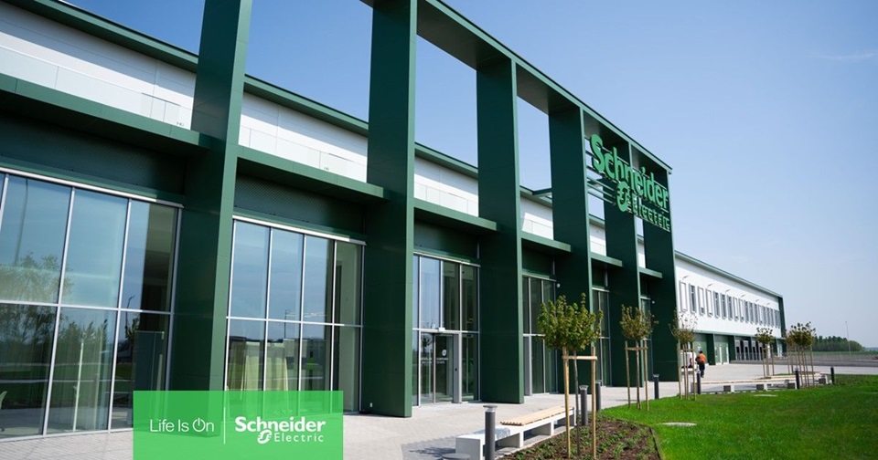 Schneider Electric opens new smart factory in Hungary, increases production capacity for Europe
