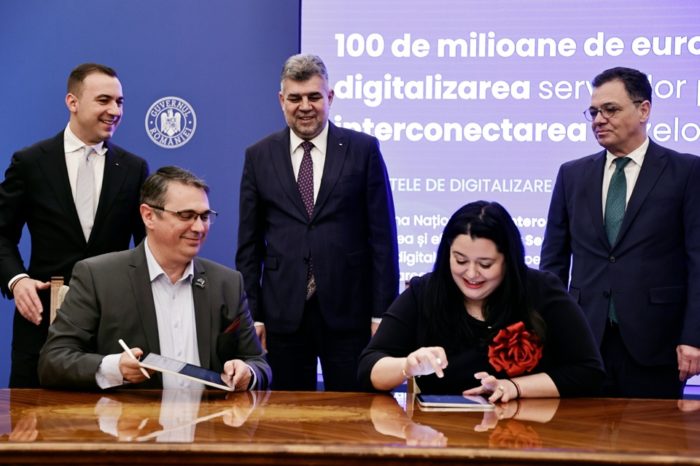 Government signs 100-million-euro contracts for digitalization of administration and interconnection of databases
