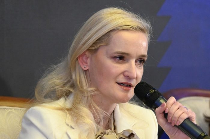 Claudia Griech, E.ON Energie Romania: “If we want prosumers to become a success story, we need to invest in distribution networks”